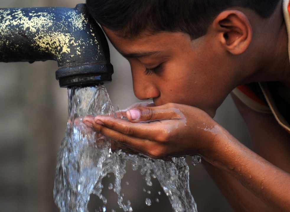 The rising problem of drinking water contamination in India and how testing of drinking water helped solve a contamination issue in Maharashtra